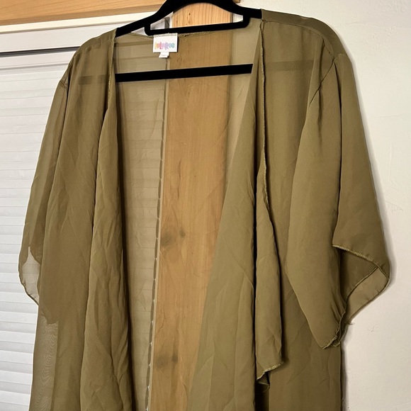 LuLaRoe olive open front waterfall drape short sleeve sheer cardigan fringe hem - Picture 8 of 10